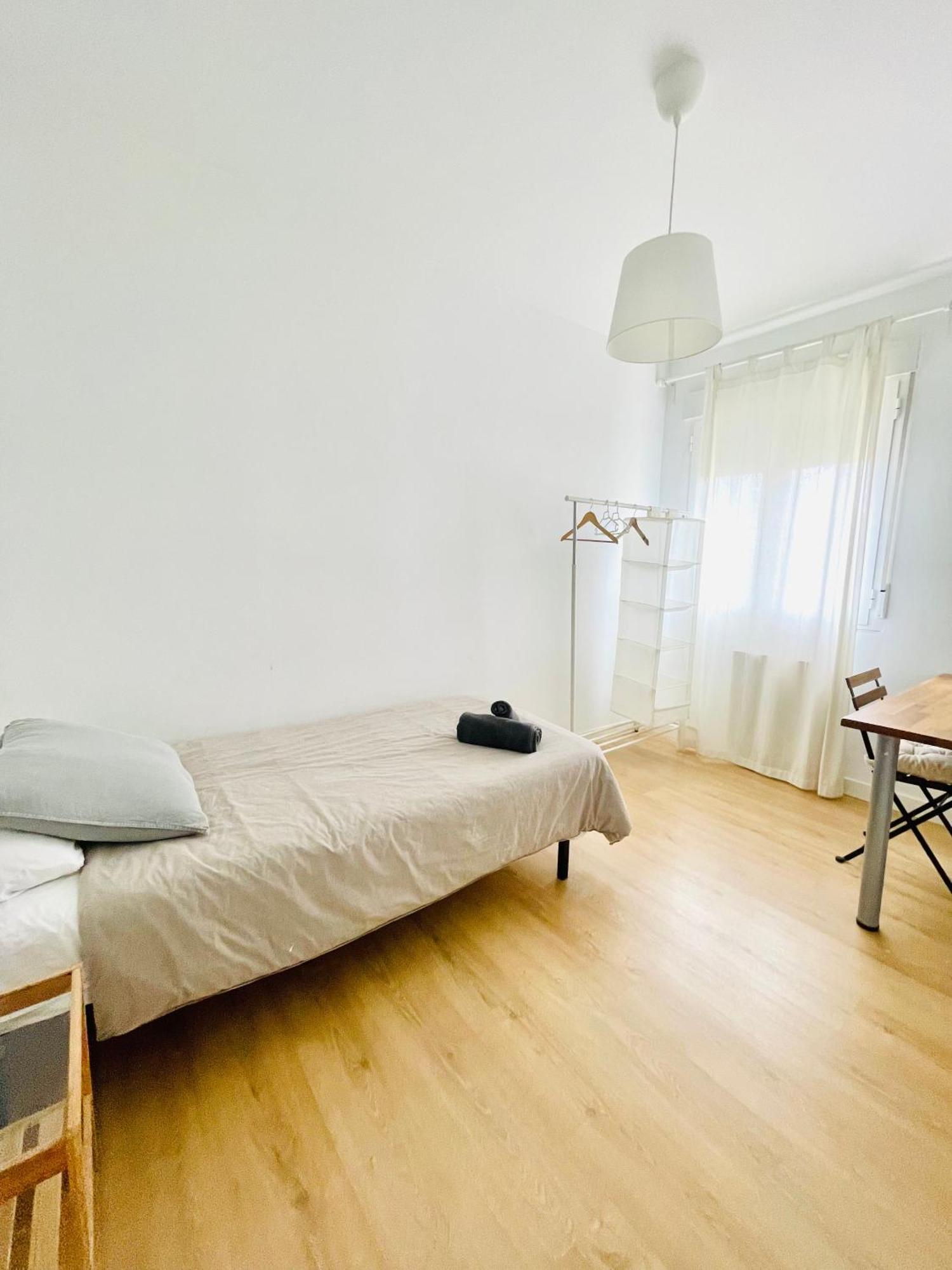 Appartement Piso Acogedor Y Tranquilo - Junto A Ifema Y Aerop. à Madrid Extérieur photo